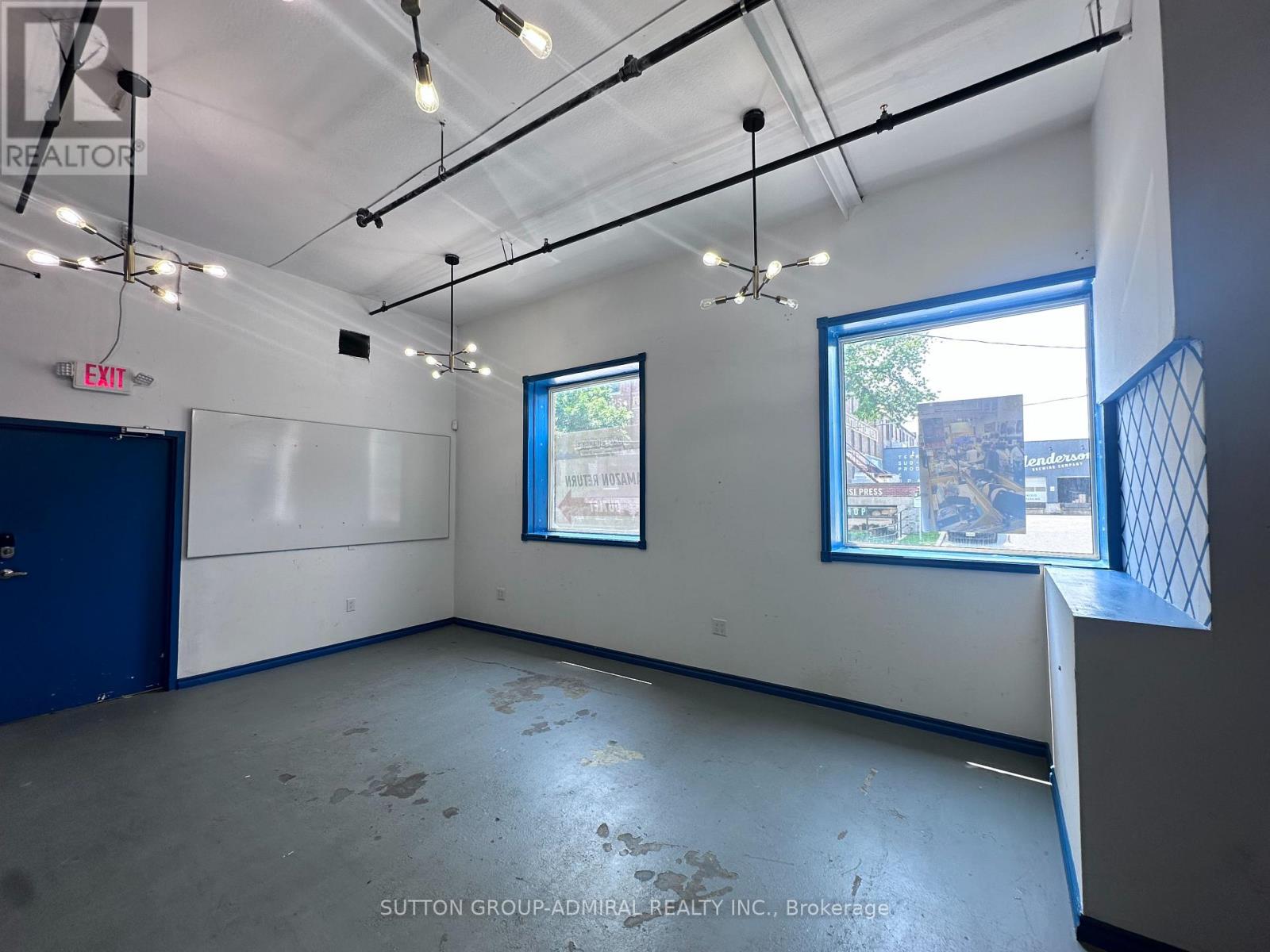 Studio 6 - 151 Sterling Road Property Photo 4