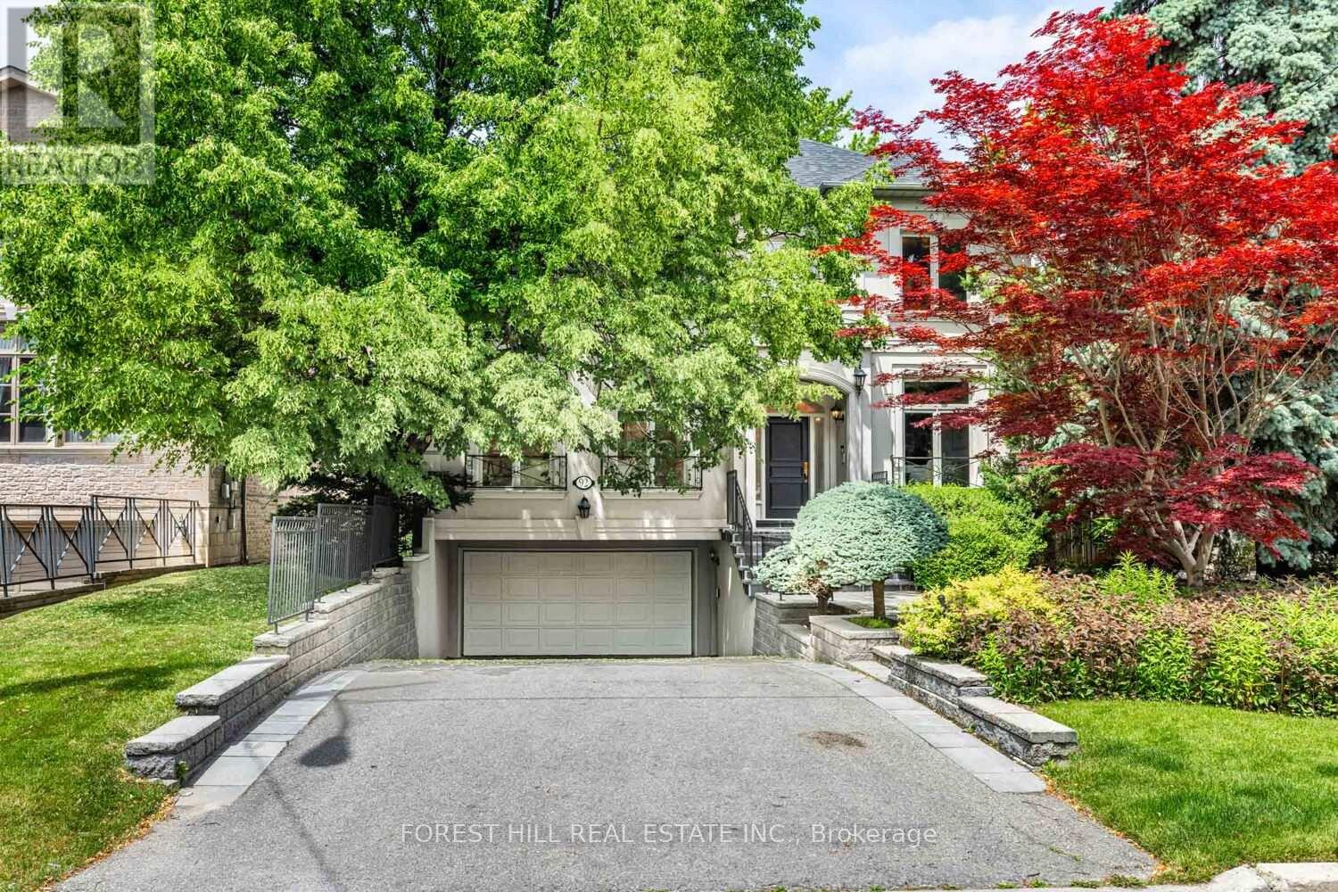 92 Munro Boulevard Property Photo 1