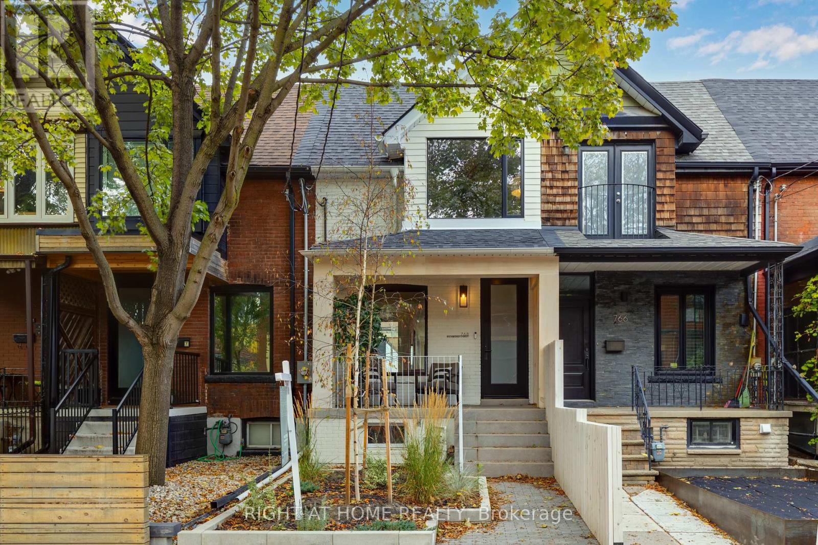 768 RICHMOND STREET W Property Photo 1