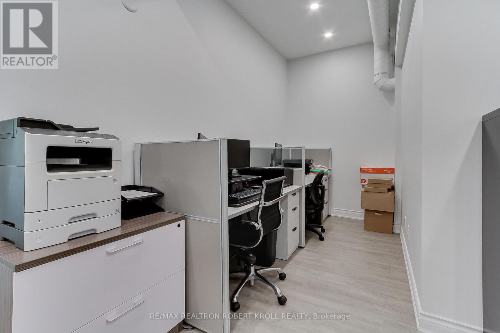 Main Floor - 3173 Bathurst Street Property Photo 19