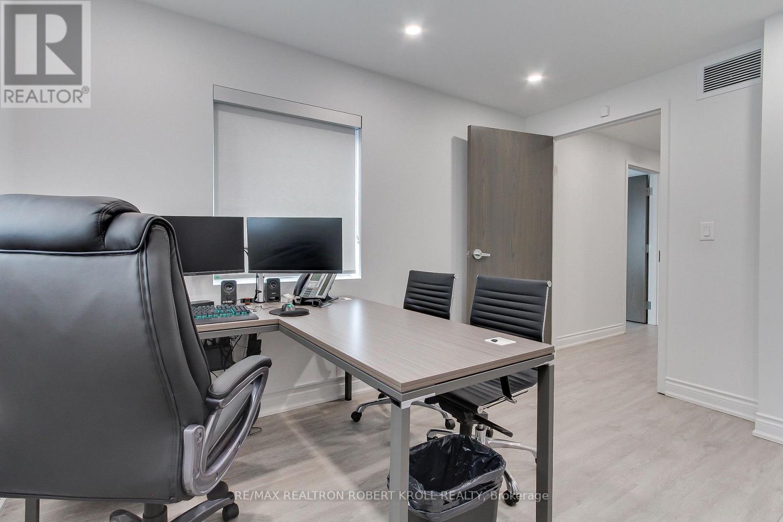 Main Floor - 3173 Bathurst Street Property Photo 24