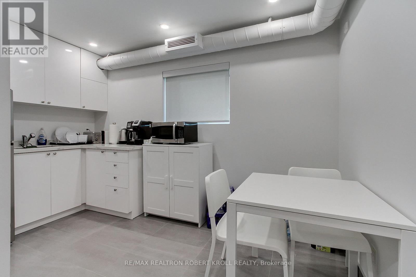 Main Floor - 3173 Bathurst Street Property Photo 27