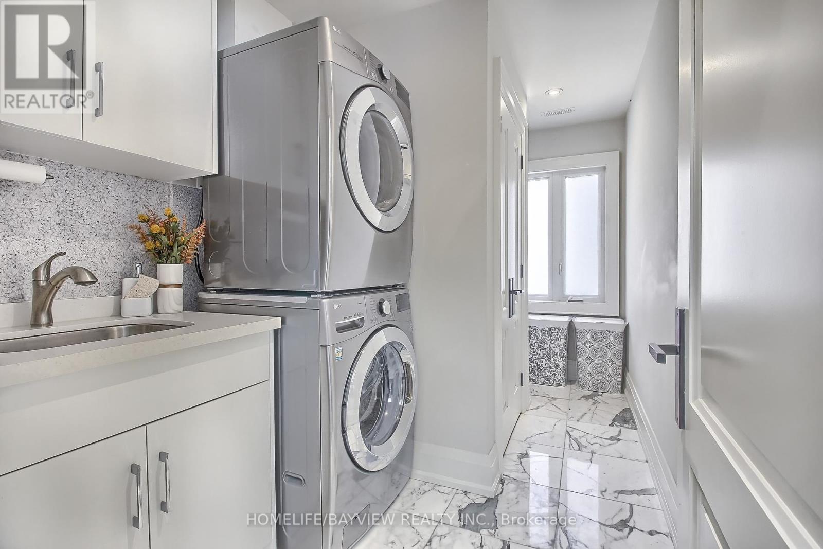 41 Transwell Avenue Property Photo 27