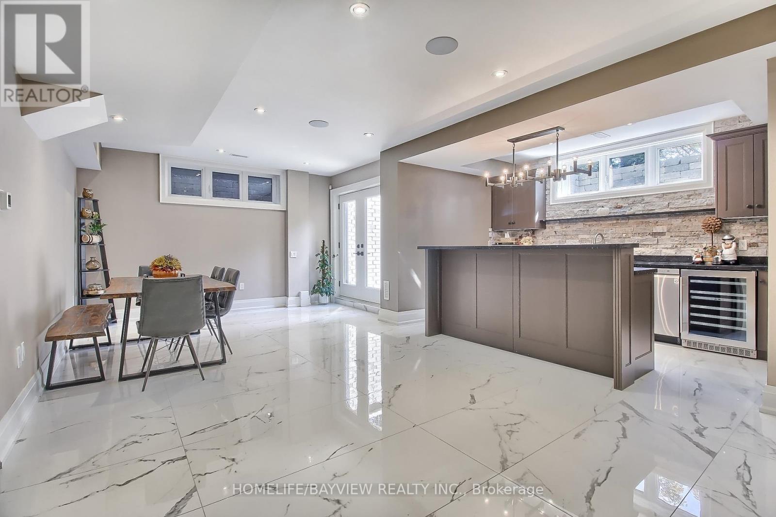 41 Transwell Avenue Property Photo 29