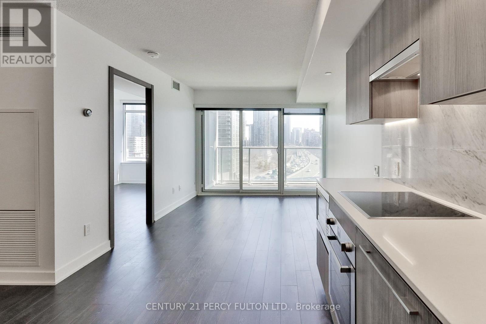1107 - 19 BATHURST STREET Property Photo 1