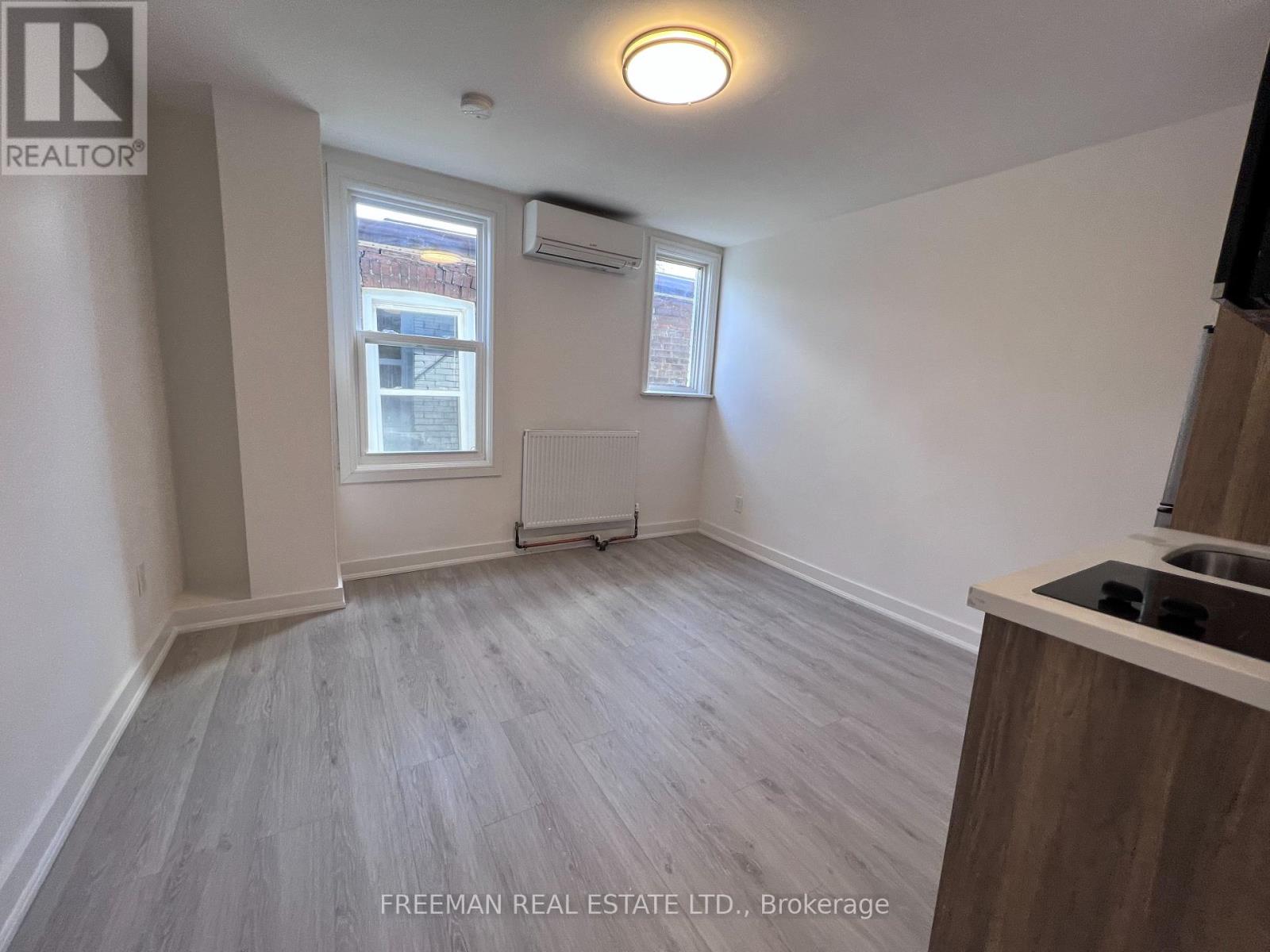 204 - 15 THORNBURN AVENUE Property Photo 1