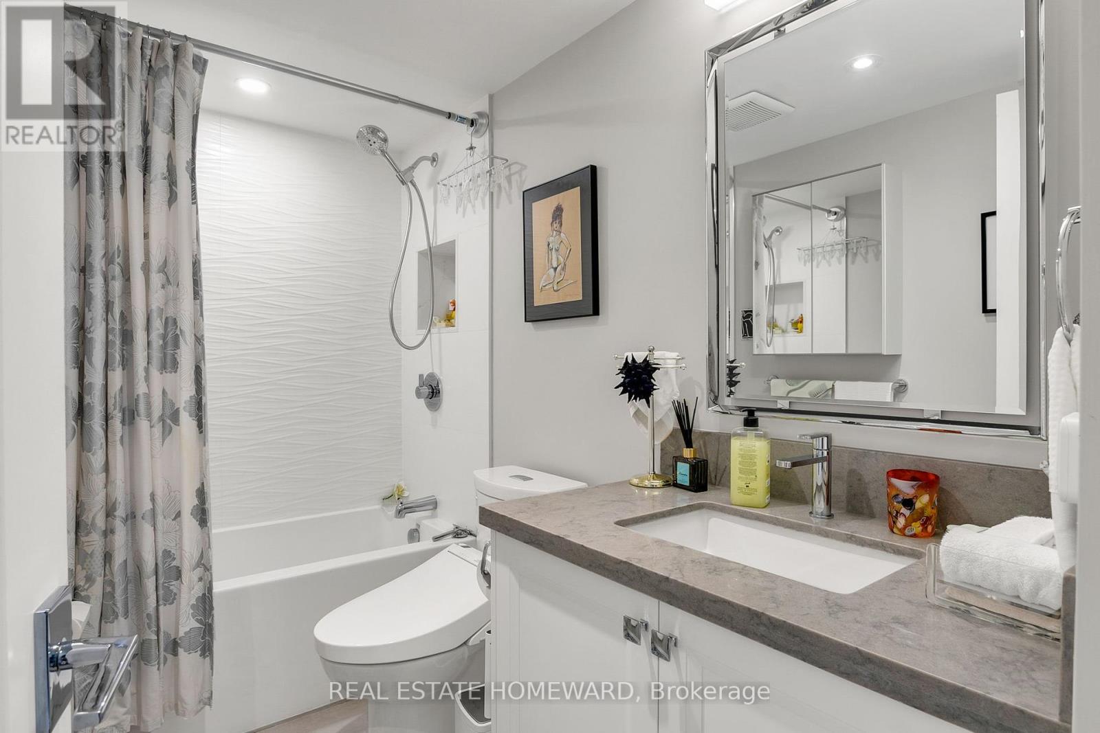 3 Concorde Place #2603 Property Photo 25