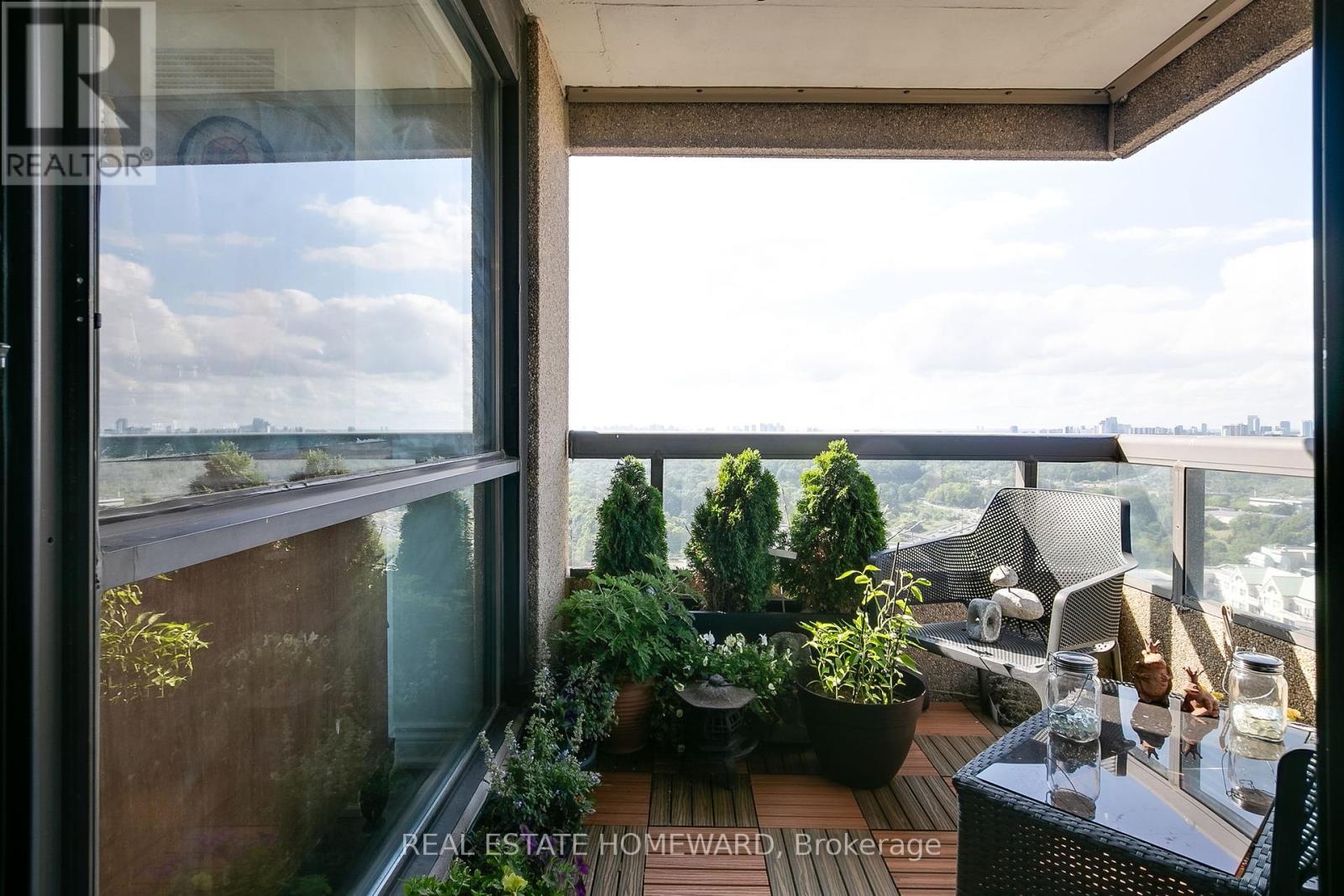 3 Concorde Place #2603 Property Photo 28