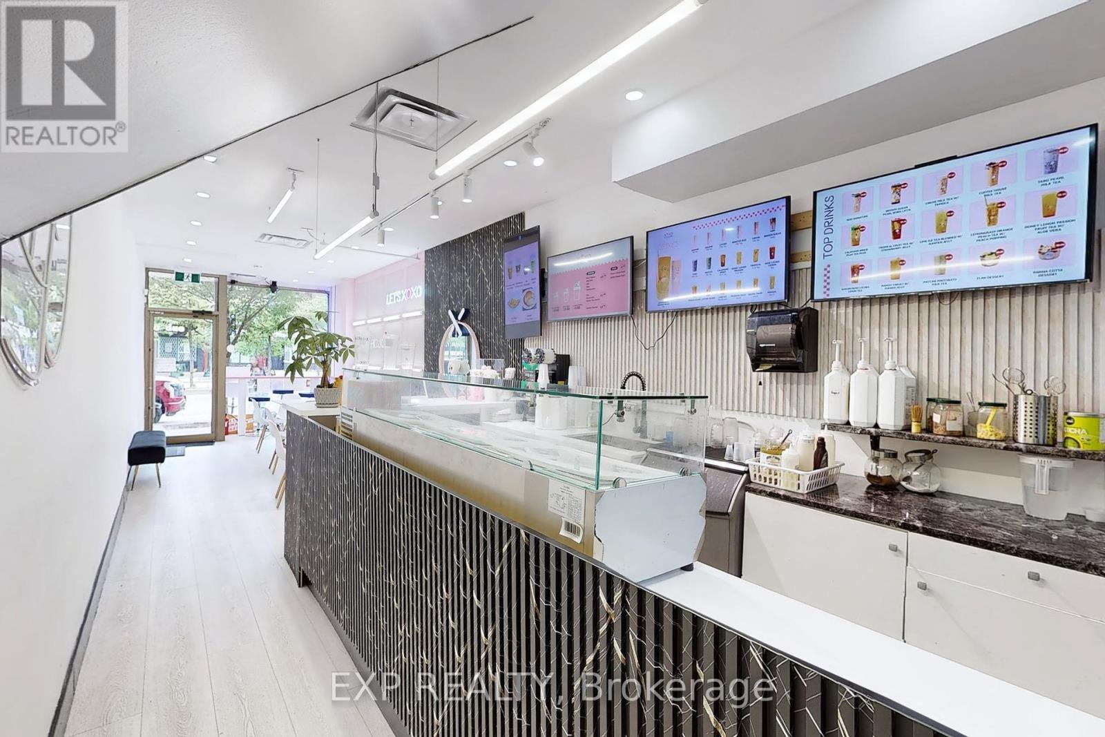 393 Spadina Avenue Property Photo 4