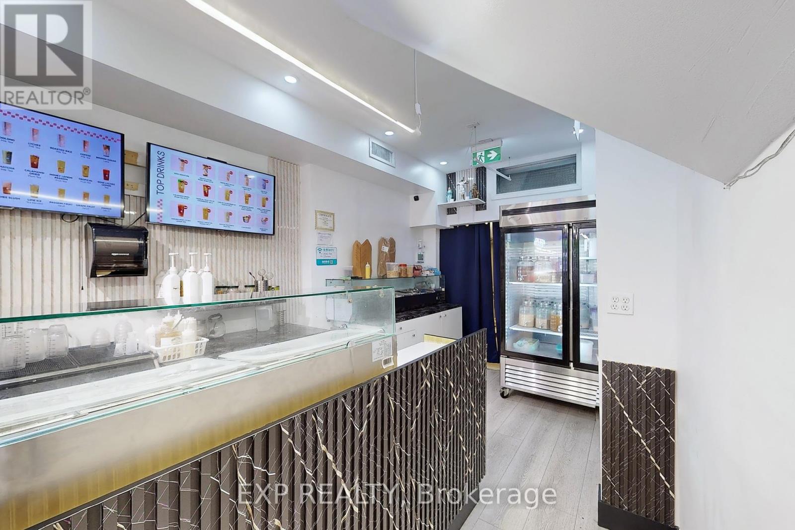 393 Spadina Avenue Property Photo 14