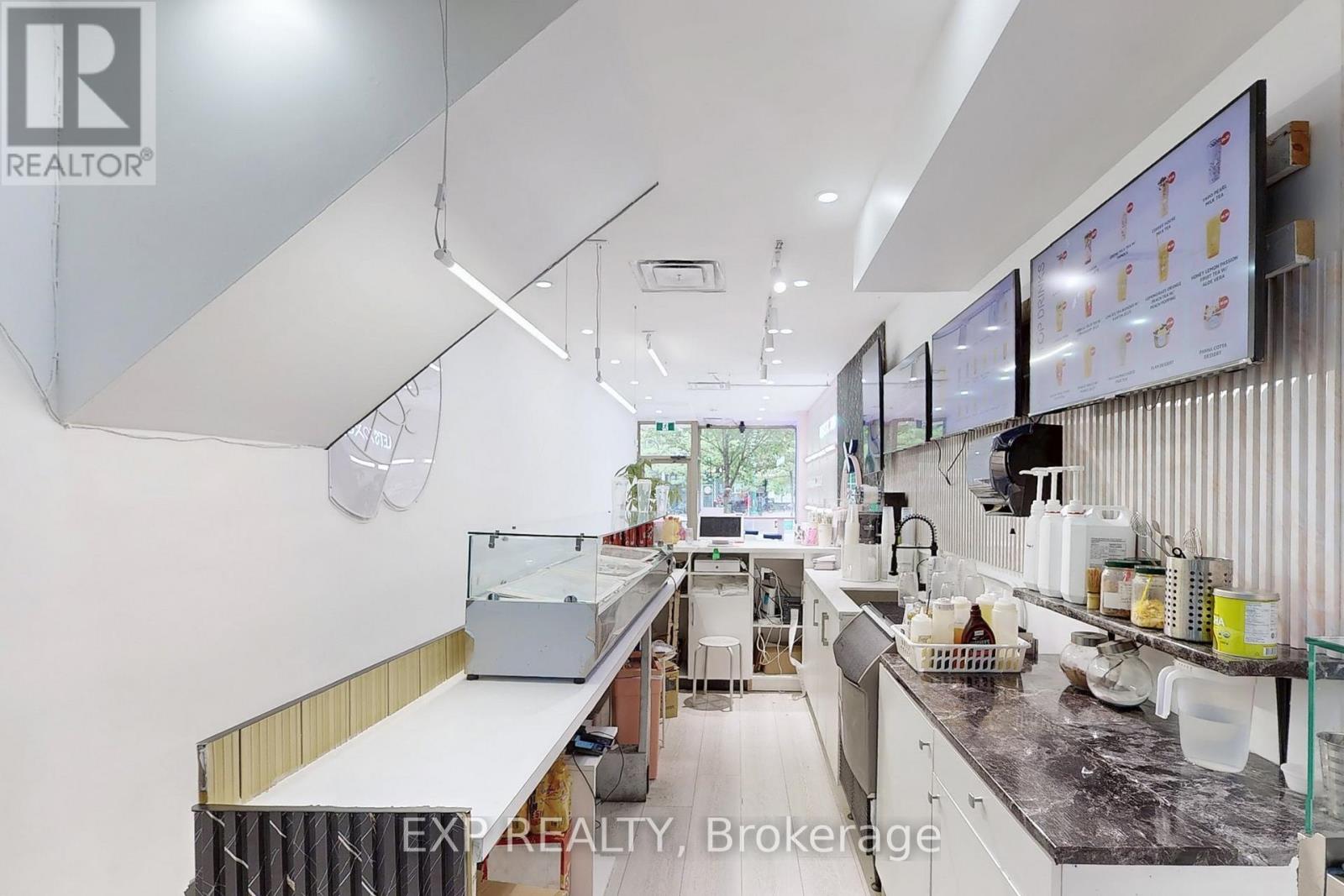 393 Spadina Avenue Property Photo 16