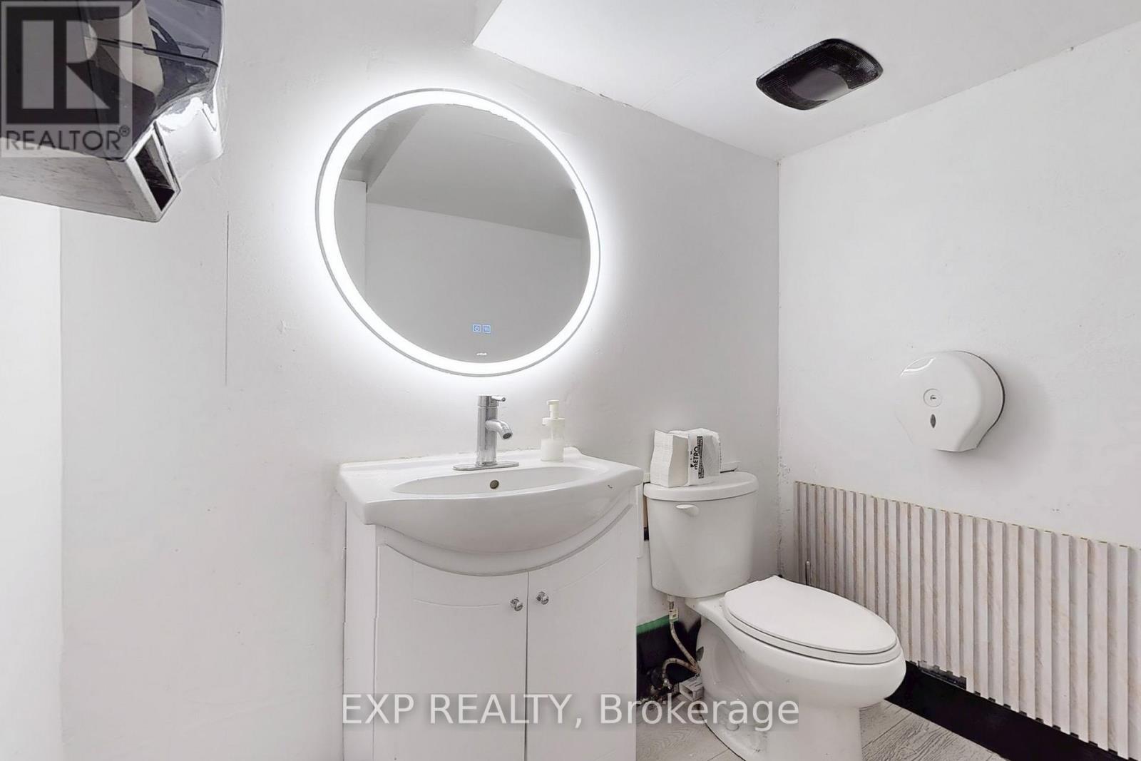393 Spadina Avenue Property Photo 22