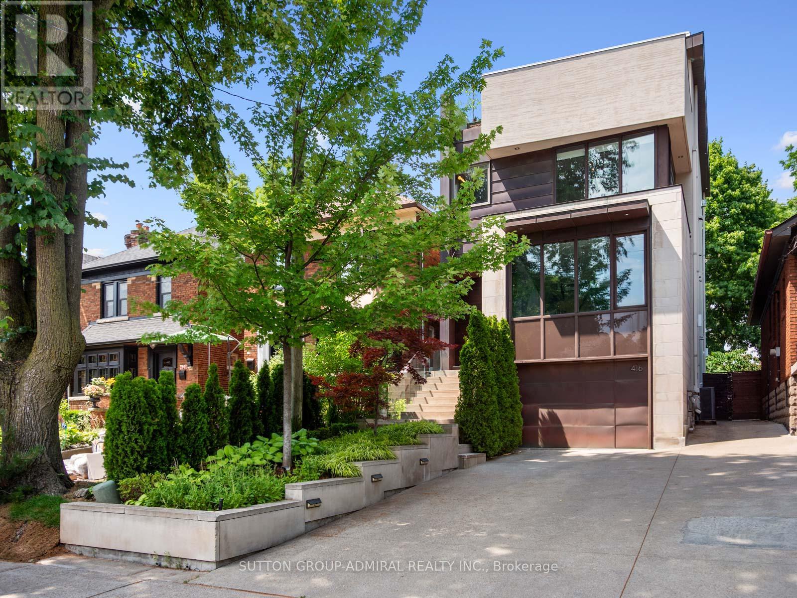 416 Roselawn Avenue Property Photo 1
