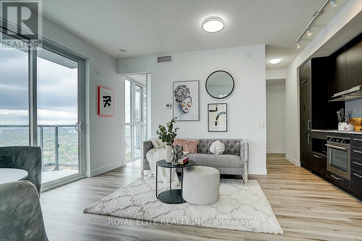 4402 - 87 PETER STREET Property Photo 1