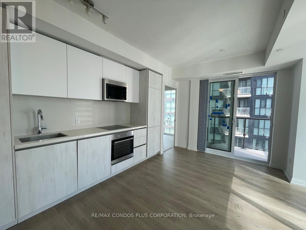 3903 - 8 WIDMER STREET Property Photo 1