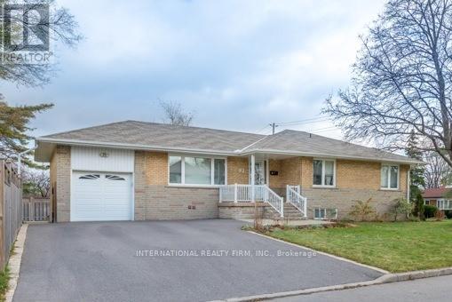Bsmt - 92 Combe Avenue Property Photo 1