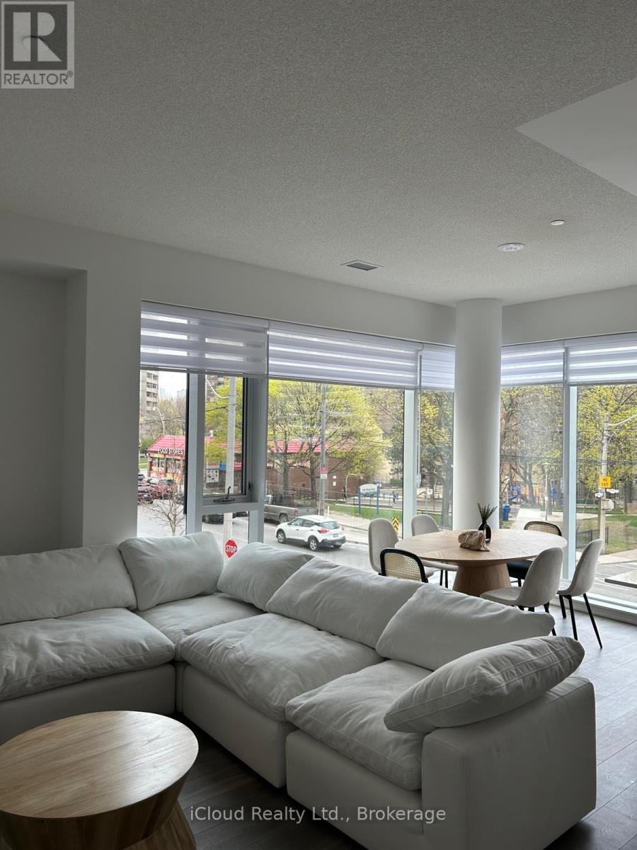203 - 130 River Street Property Photo 7