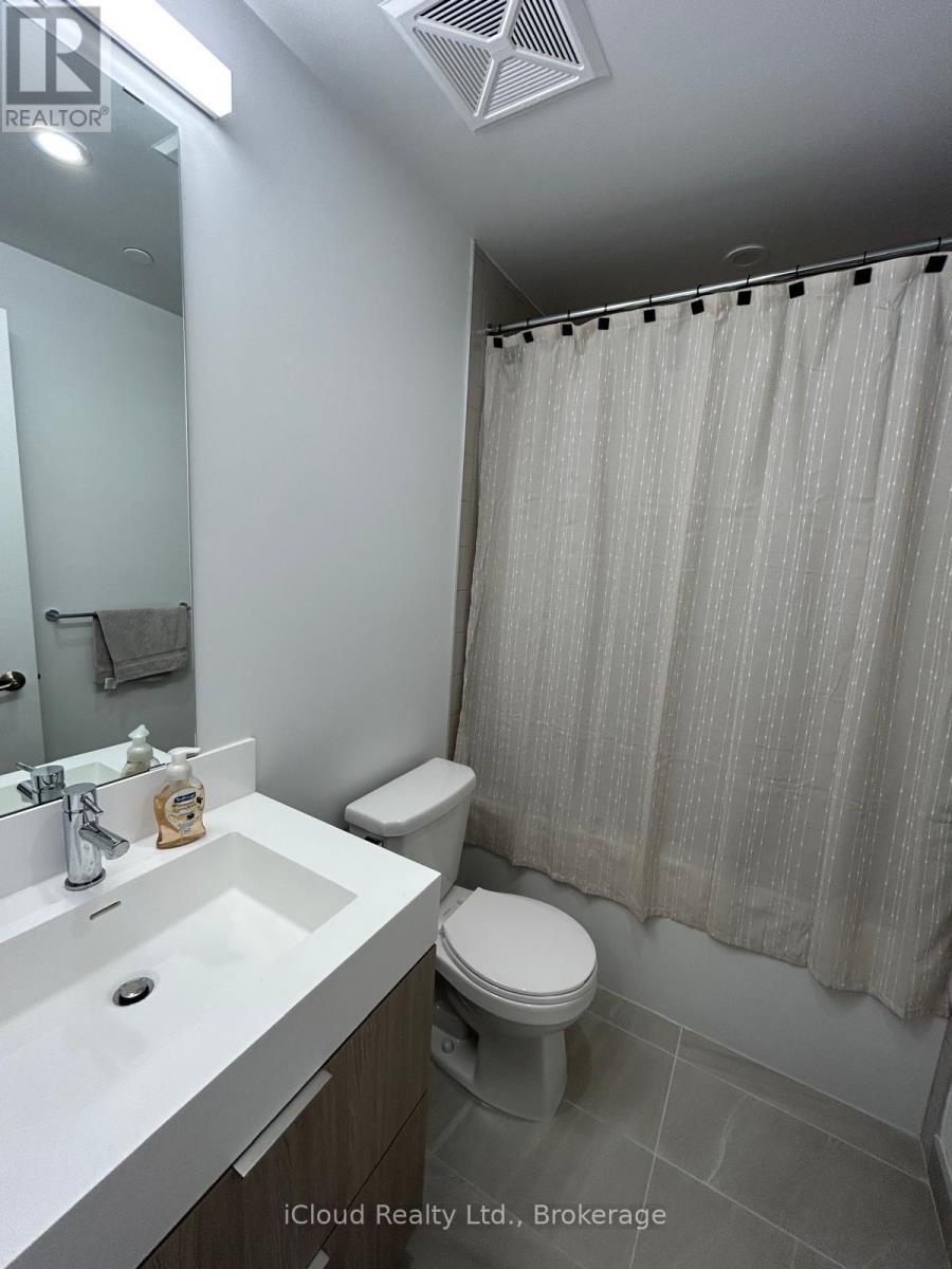 203 - 130 River Street Property Photo 9