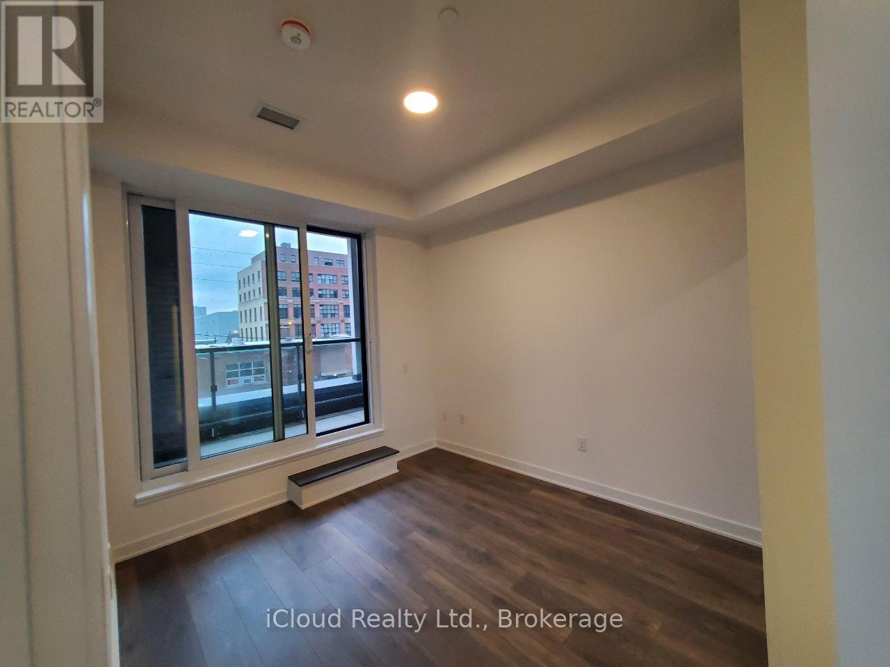 203 - 130 River Street Property Photo 14