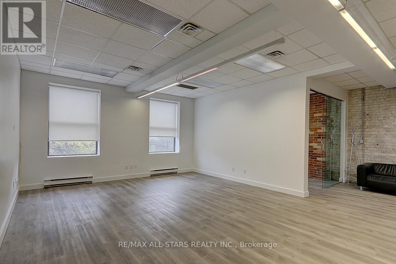 202 - 66 Gerrard Street E Property Photo 4