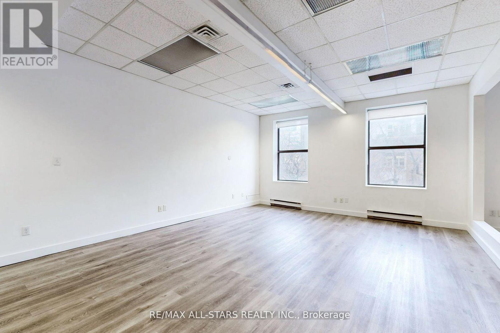 202 - 66 Gerrard Street E Property Photo 7
