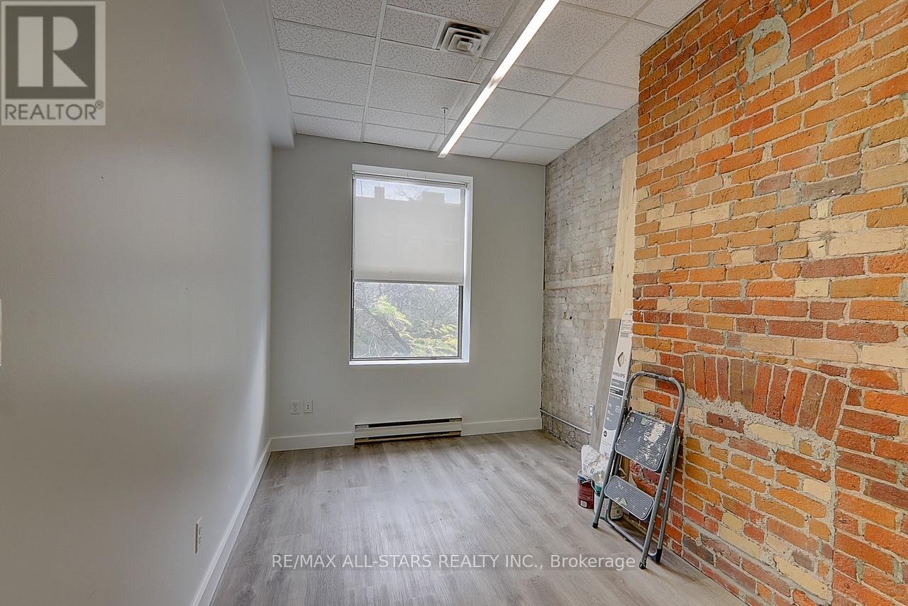 202 - 66 Gerrard Street E Property Photo 11