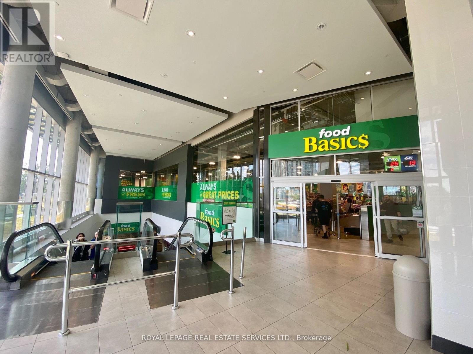 144 - 4750 Yonge Street Property Photo 9