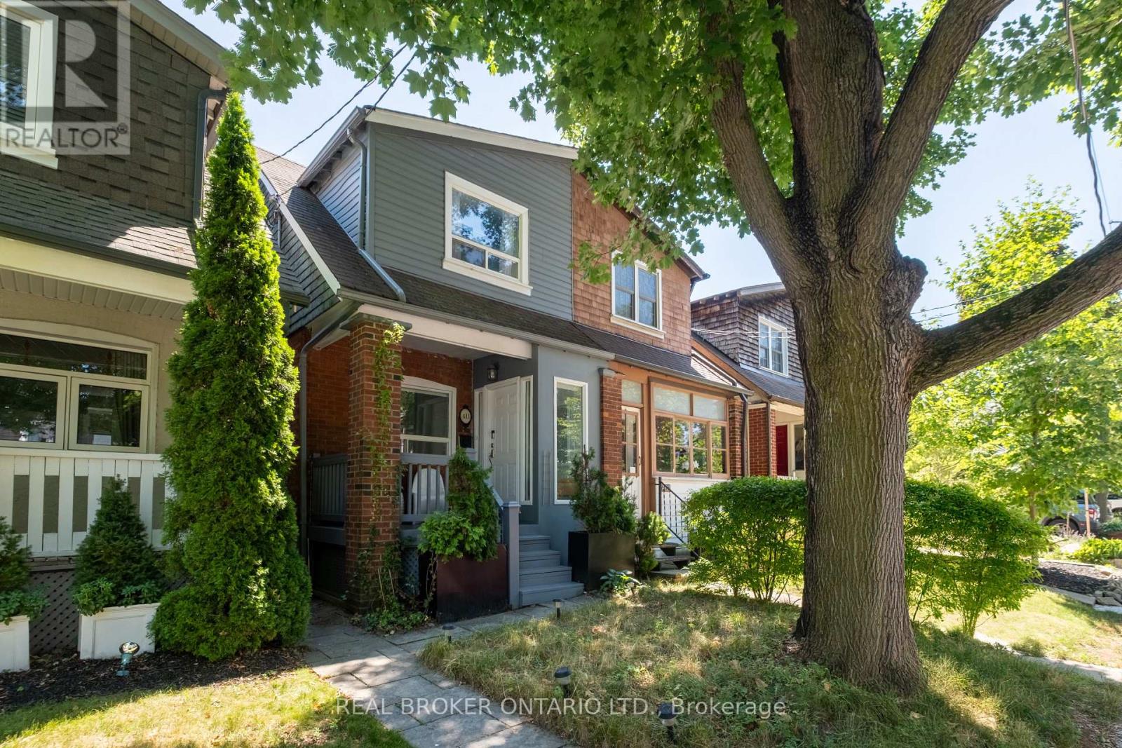 411 DAVISVILLE AVENUE Property Photo 1