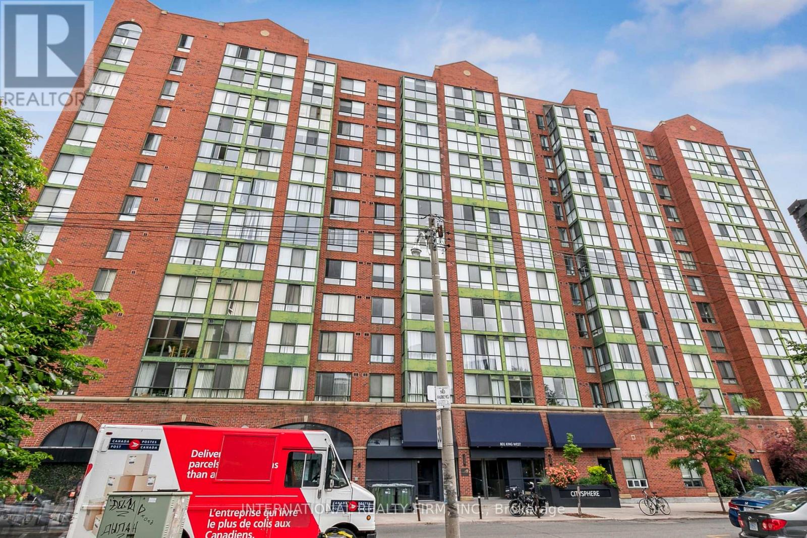 801 King Street #628 Property Photo 1