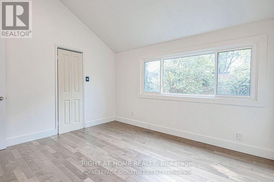 82 Song Meadoway #92 Property Photo 11