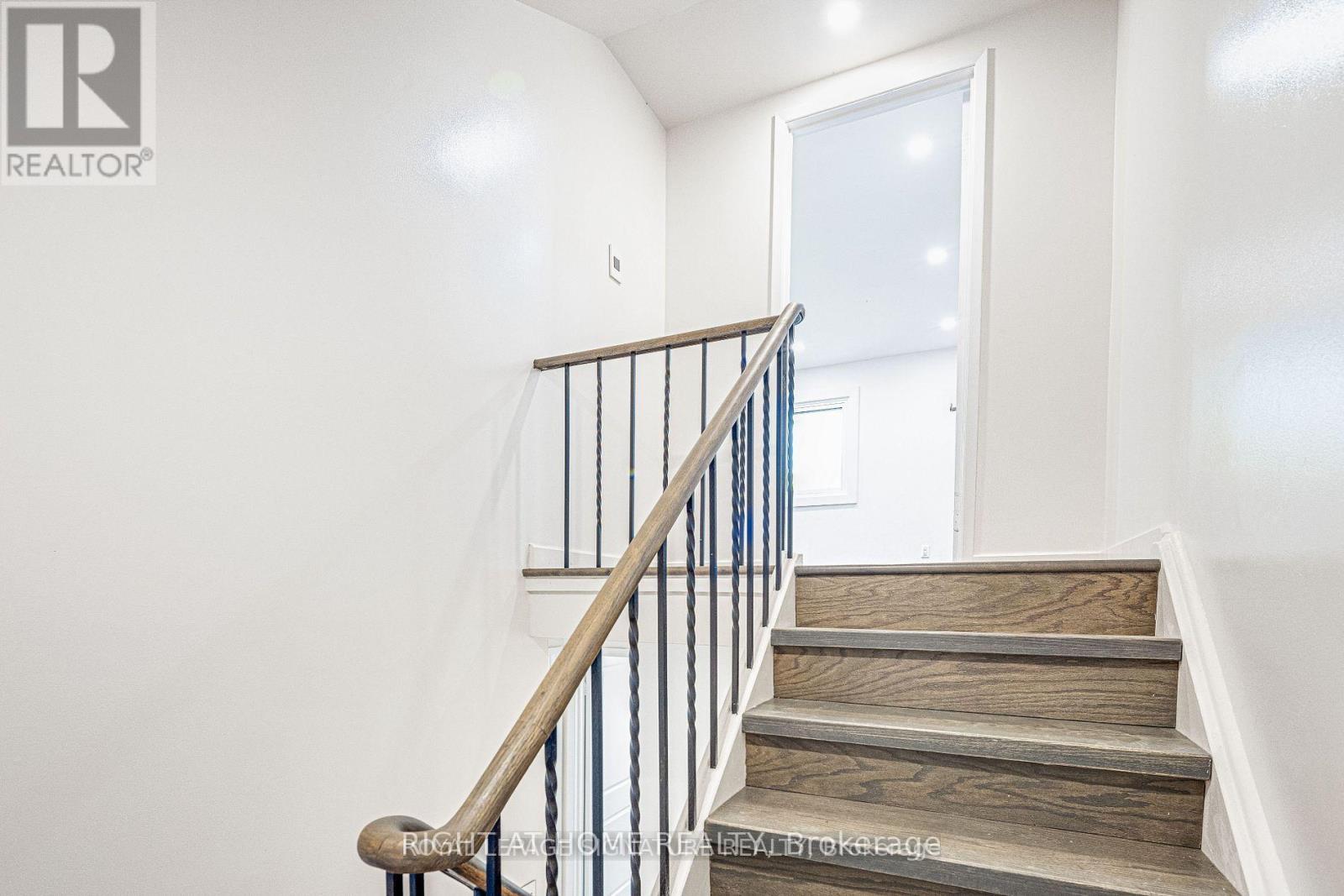 82 Song Meadoway #92 Property Photo 15