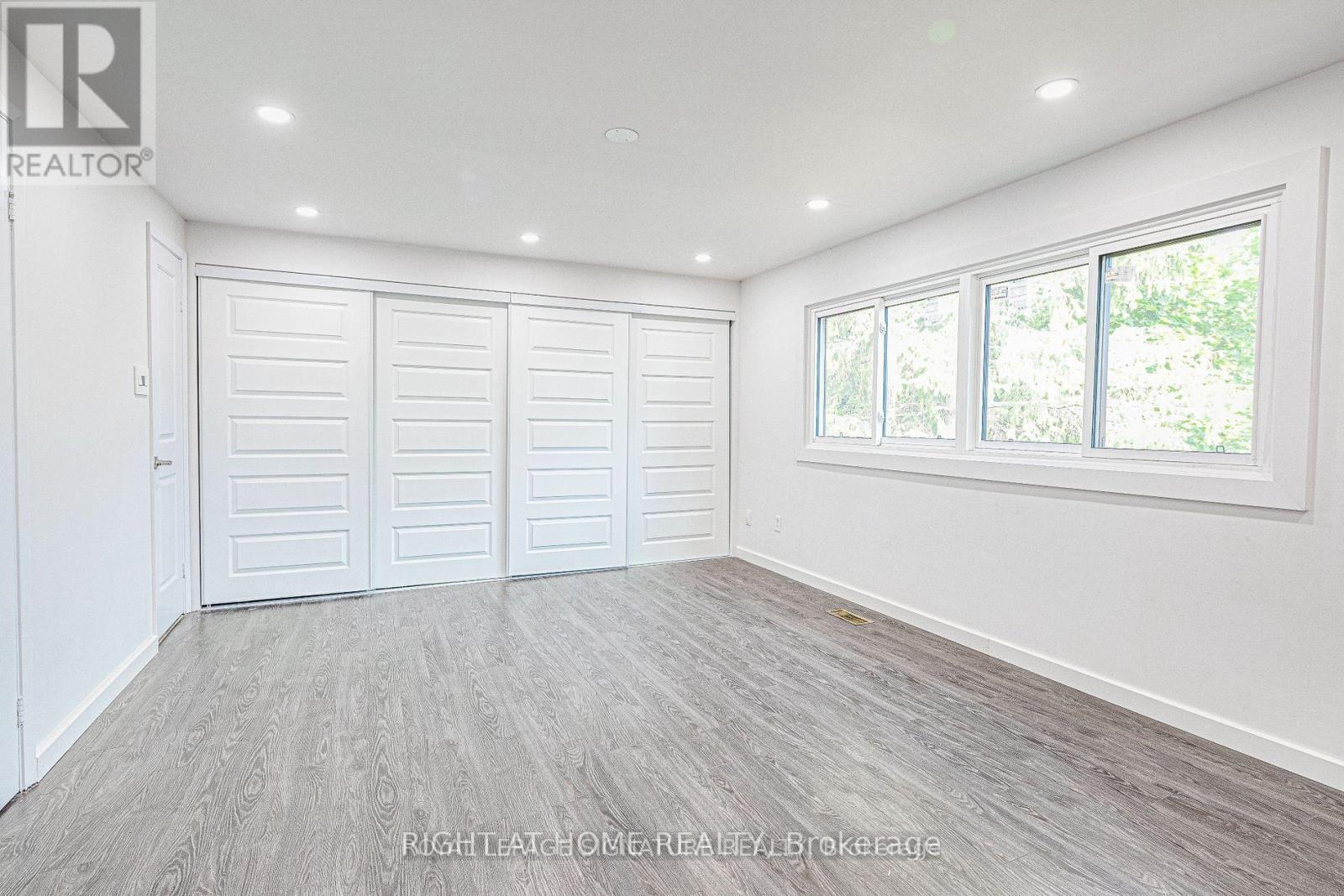 82 Song Meadoway #92 Property Photo 16