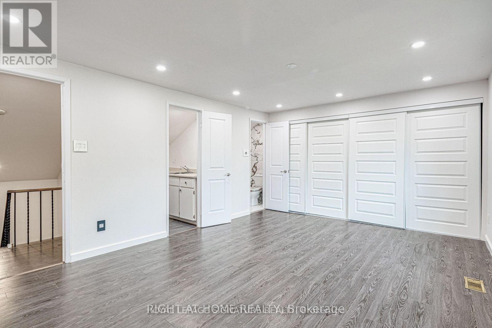 82 Song Meadoway #92 Property Photo 17