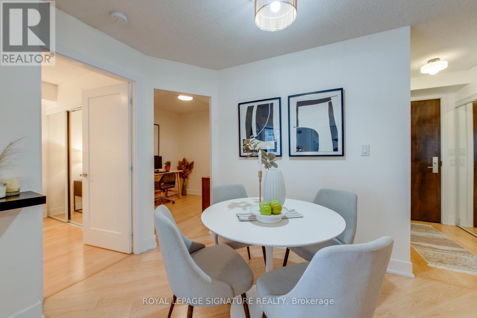 20 Blue Jays Way #1401 Property Photo 9