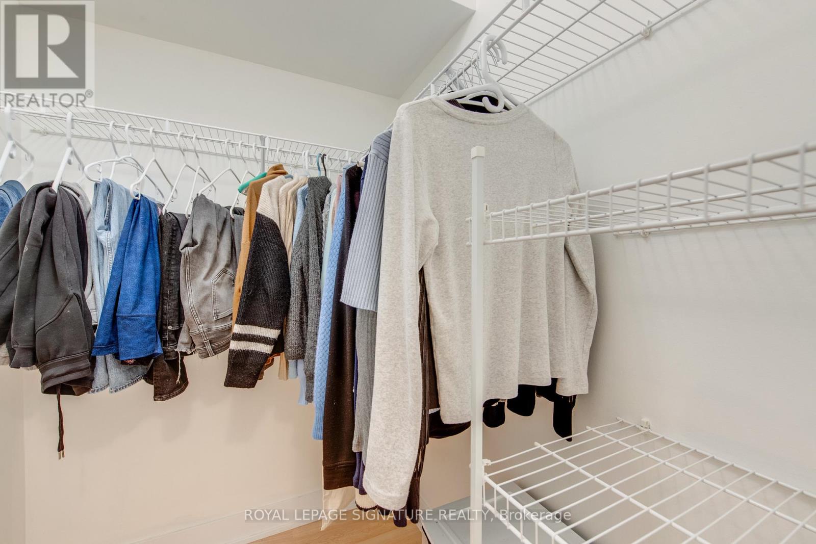 20 Blue Jays Way #1401 Property Photo 17