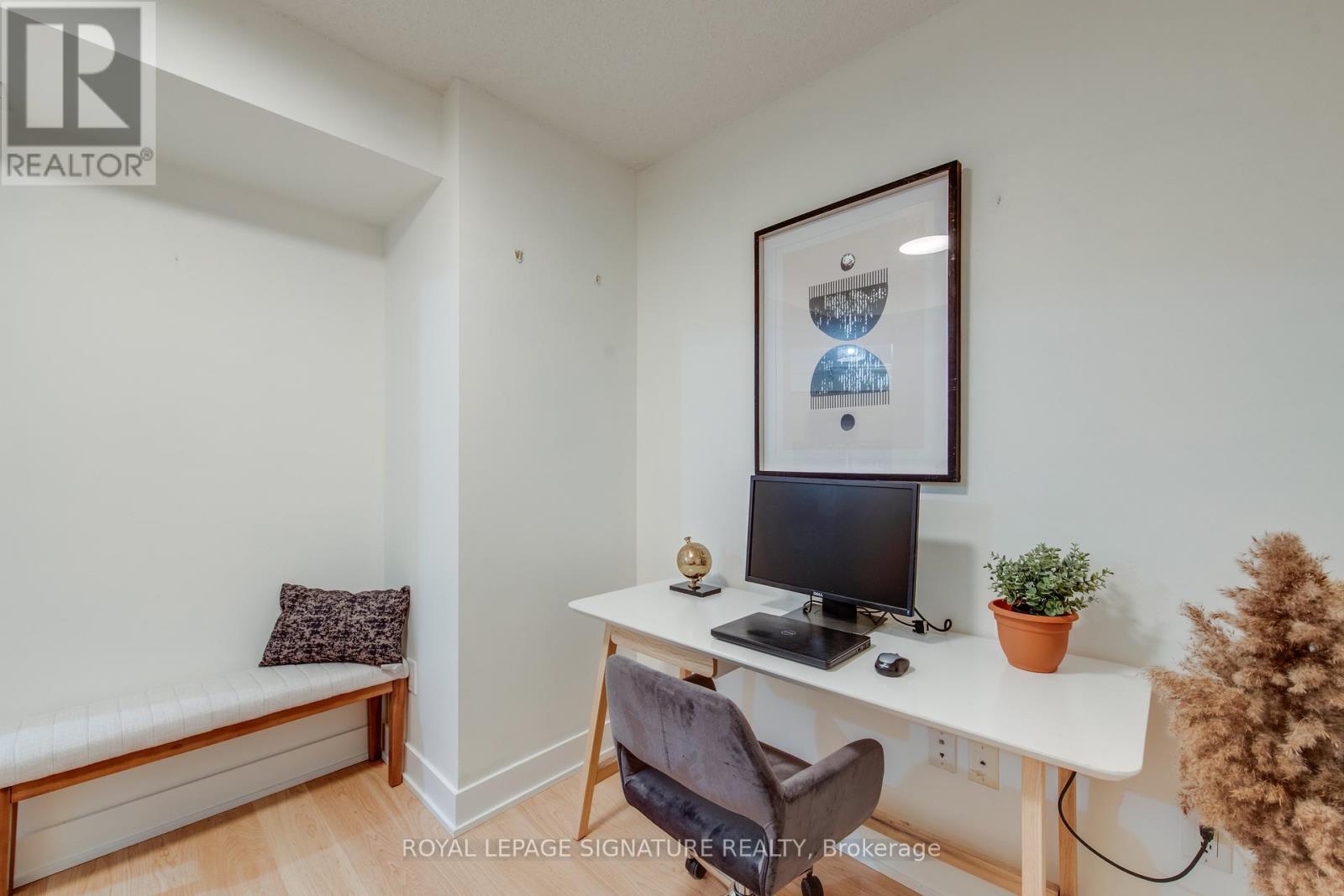 20 Blue Jays Way #1401 Property Photo 28