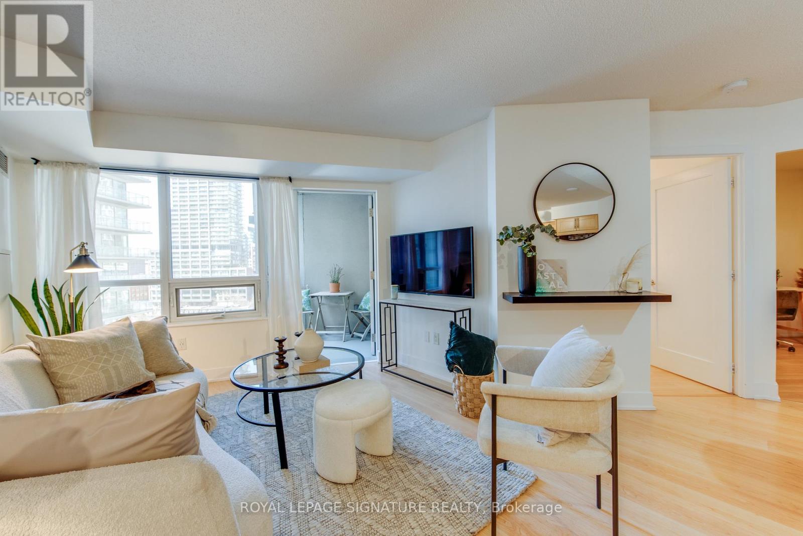 20 Blue Jays Way #1401 Property Photo 31