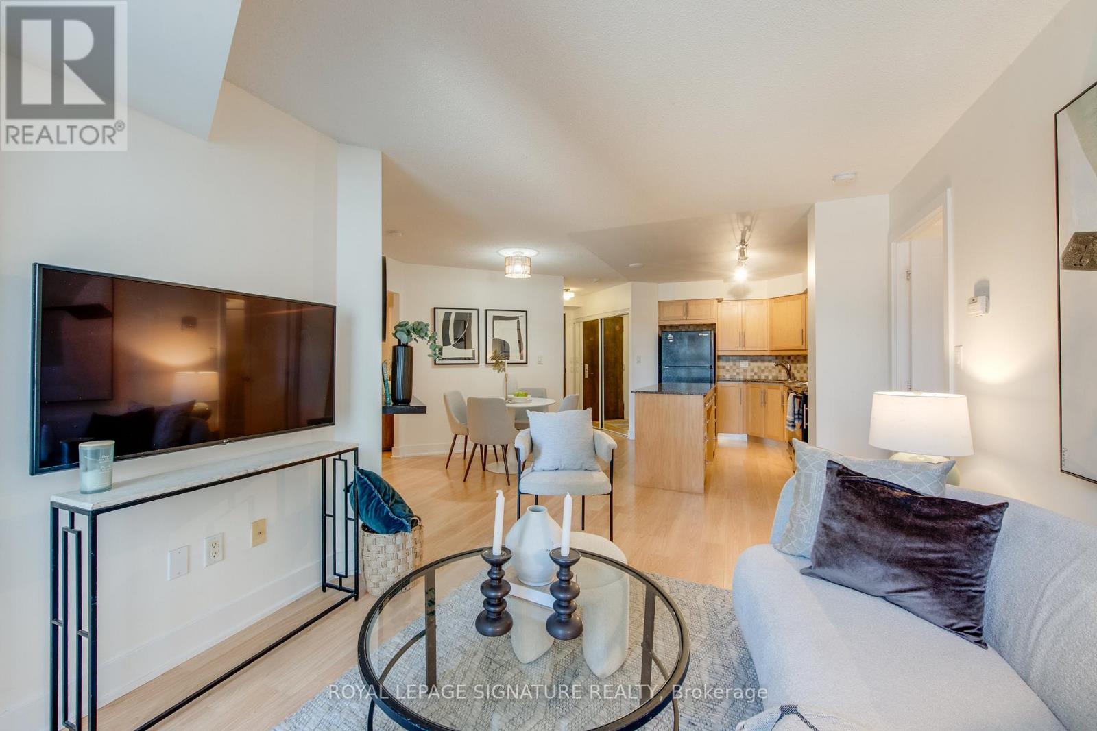 20 Blue Jays Way #1401 Property Photo 36