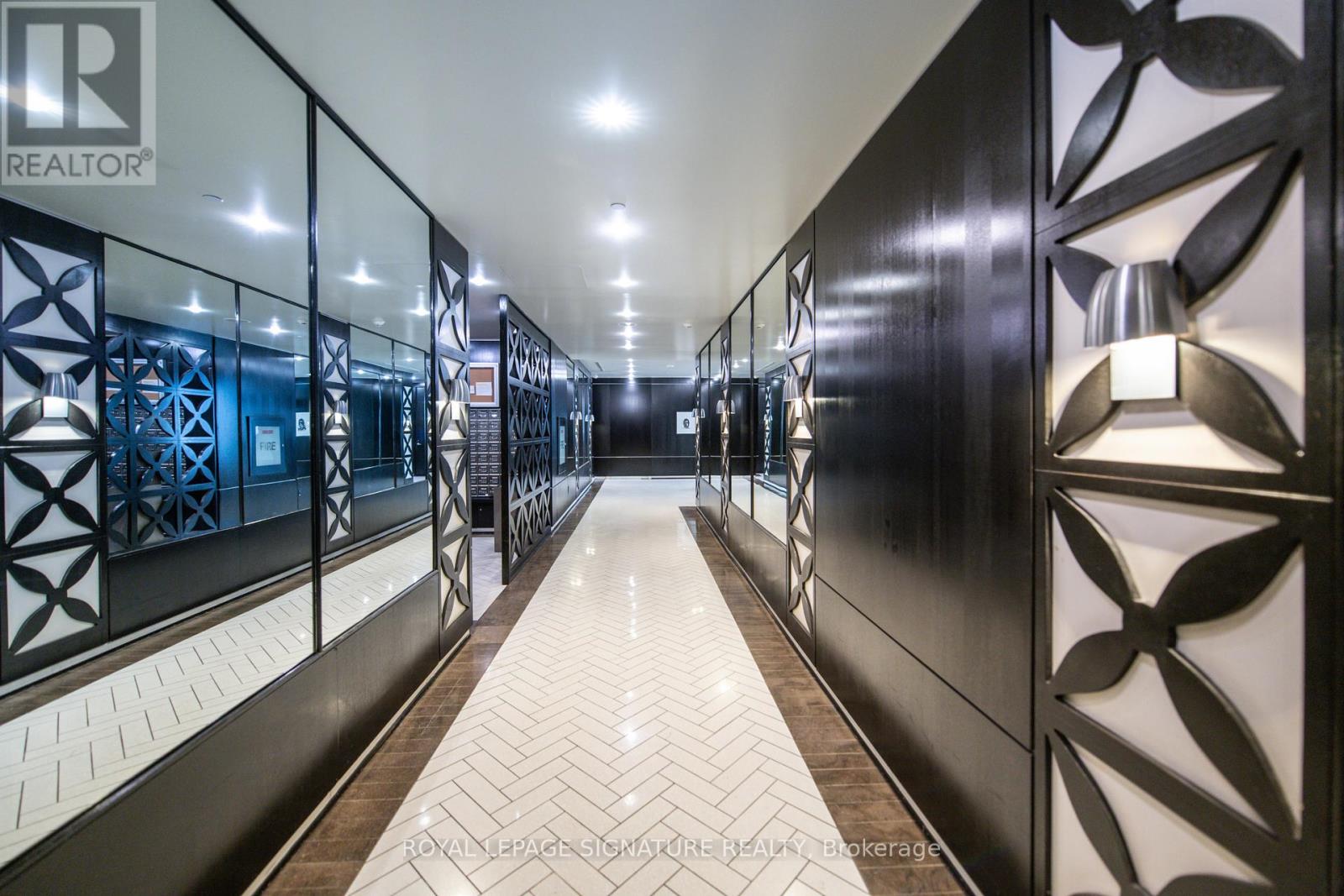 20 Blue Jays Way #1401 Property Photo 42