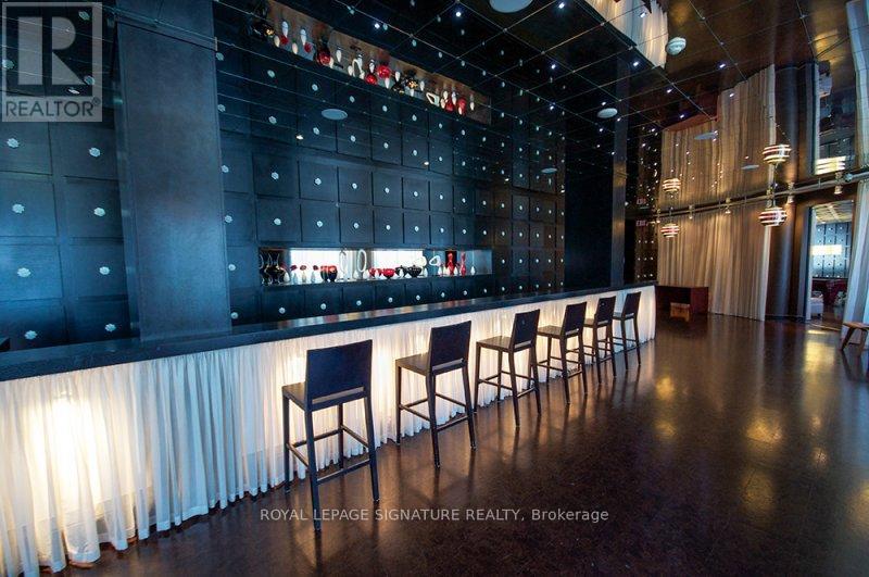 20 Blue Jays Way #1401 Property Photo 45