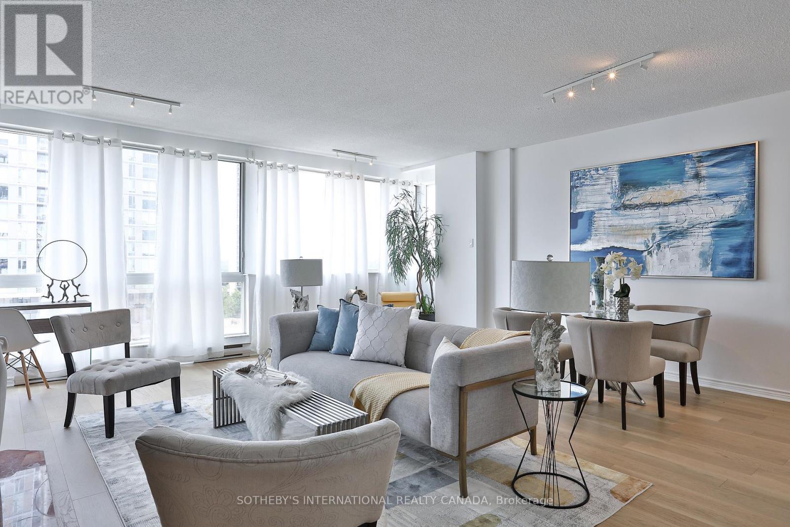 7 Broadway Avenue #1003 Property Photo 5