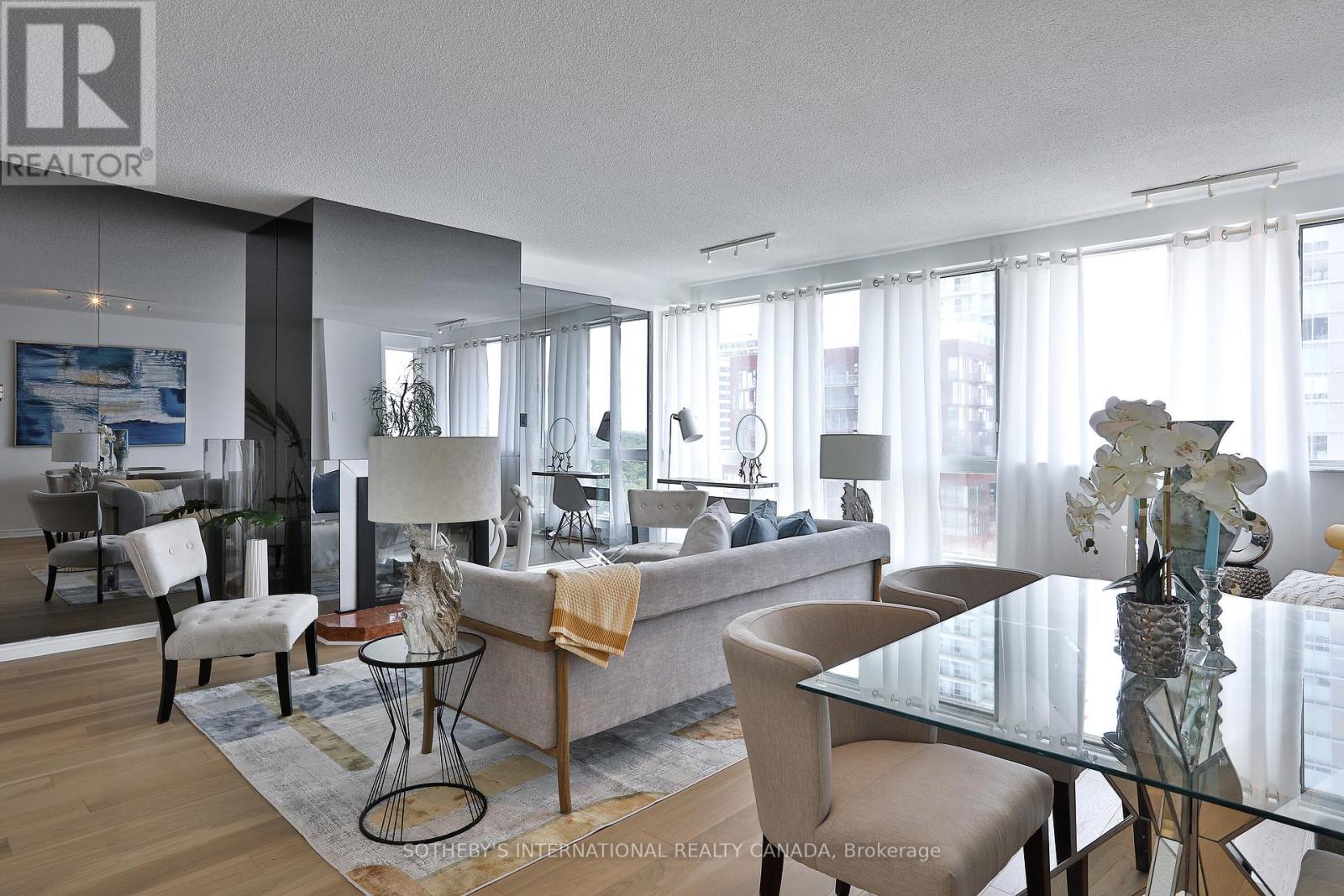 7 Broadway Avenue #1003 Property Photo 9