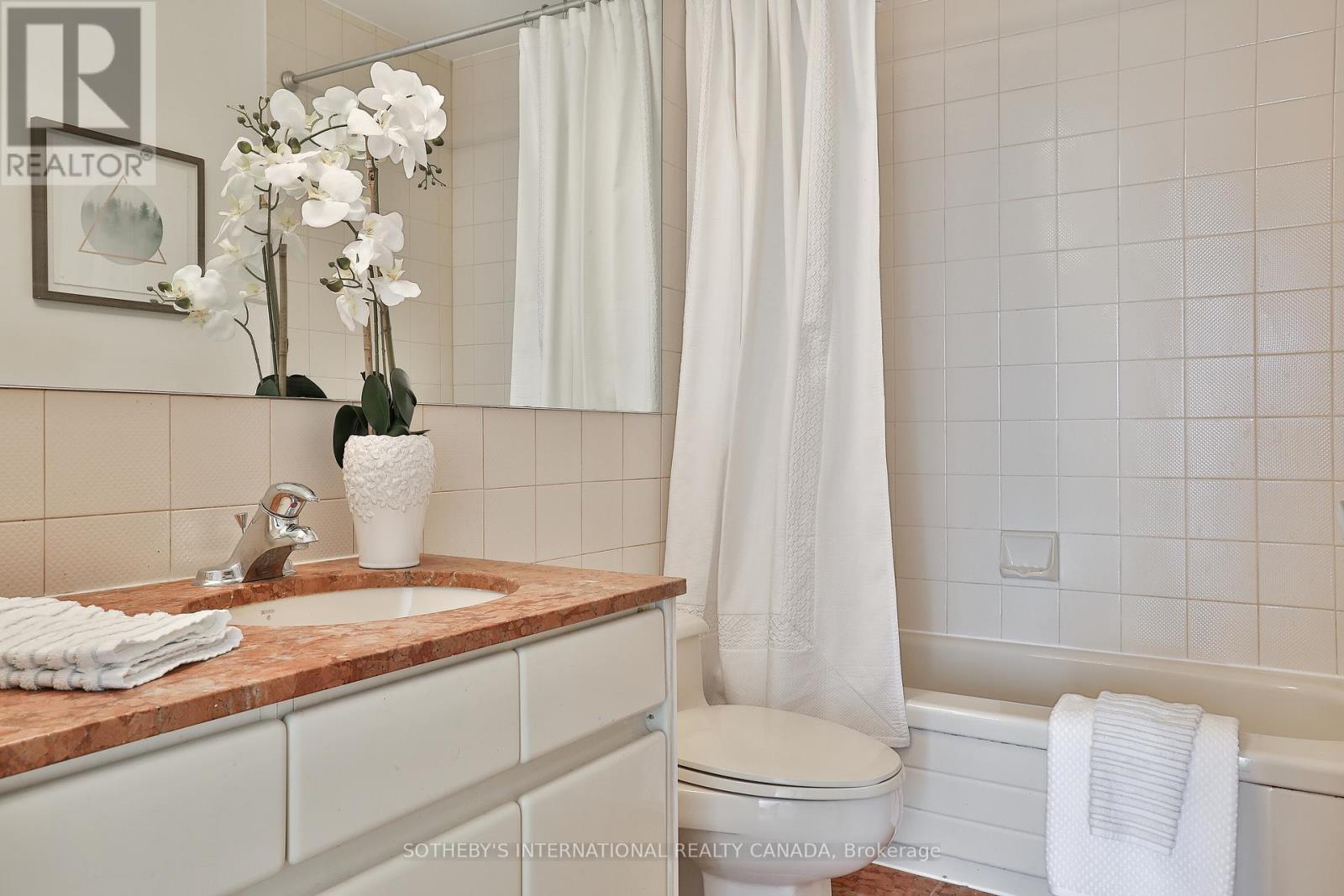 7 Broadway Avenue #1003 Property Photo 19