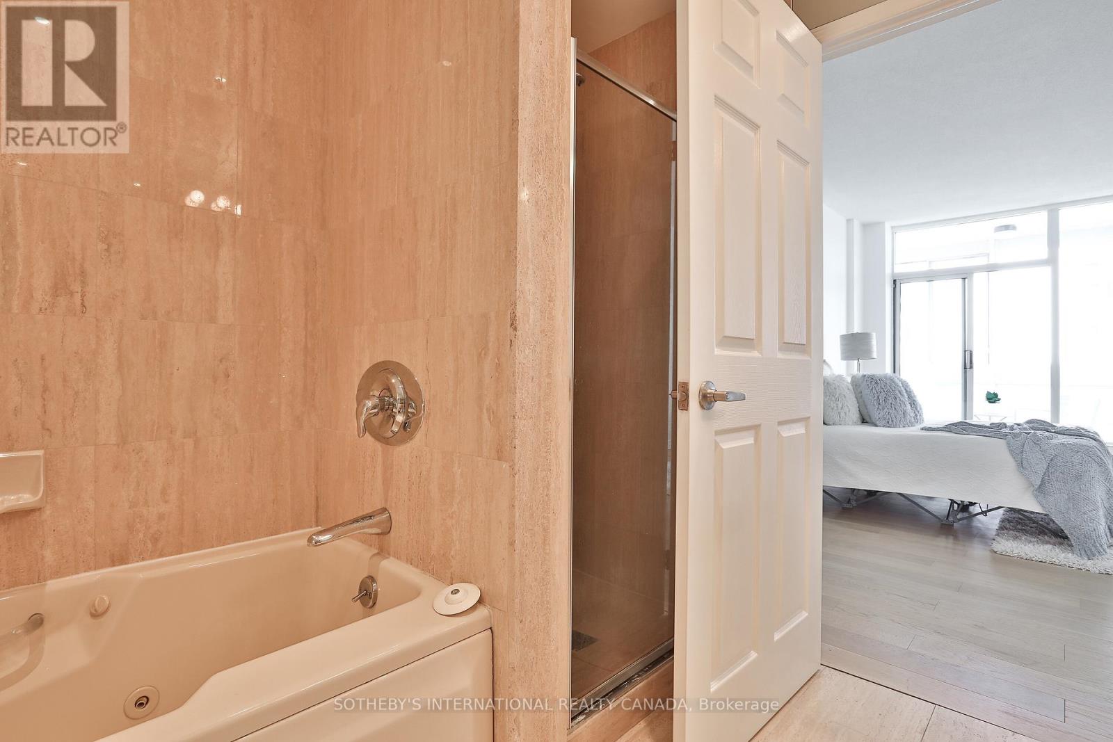 7 Broadway Avenue #1003 Property Photo 29