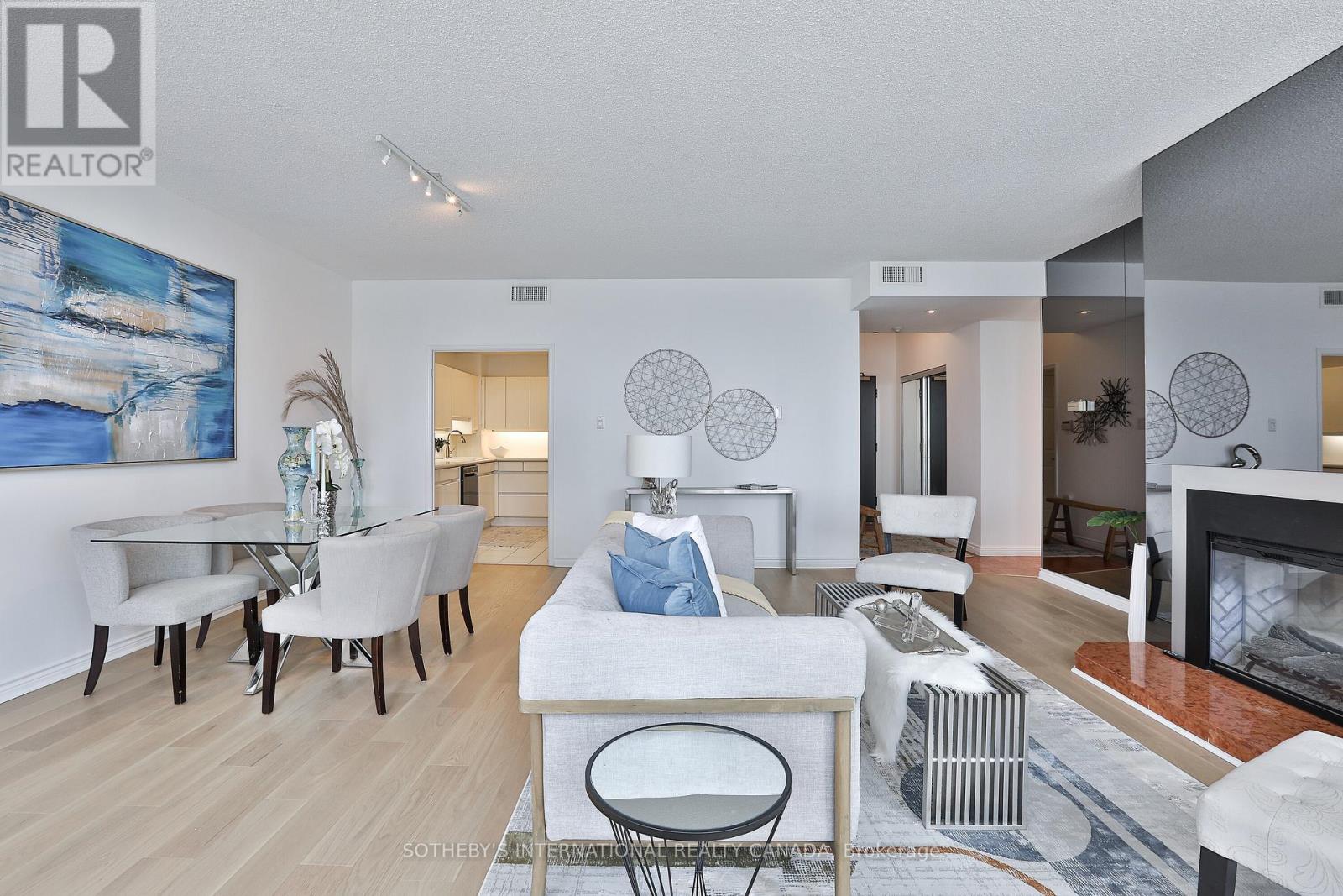 7 Broadway Avenue #1003 Property Photo 37