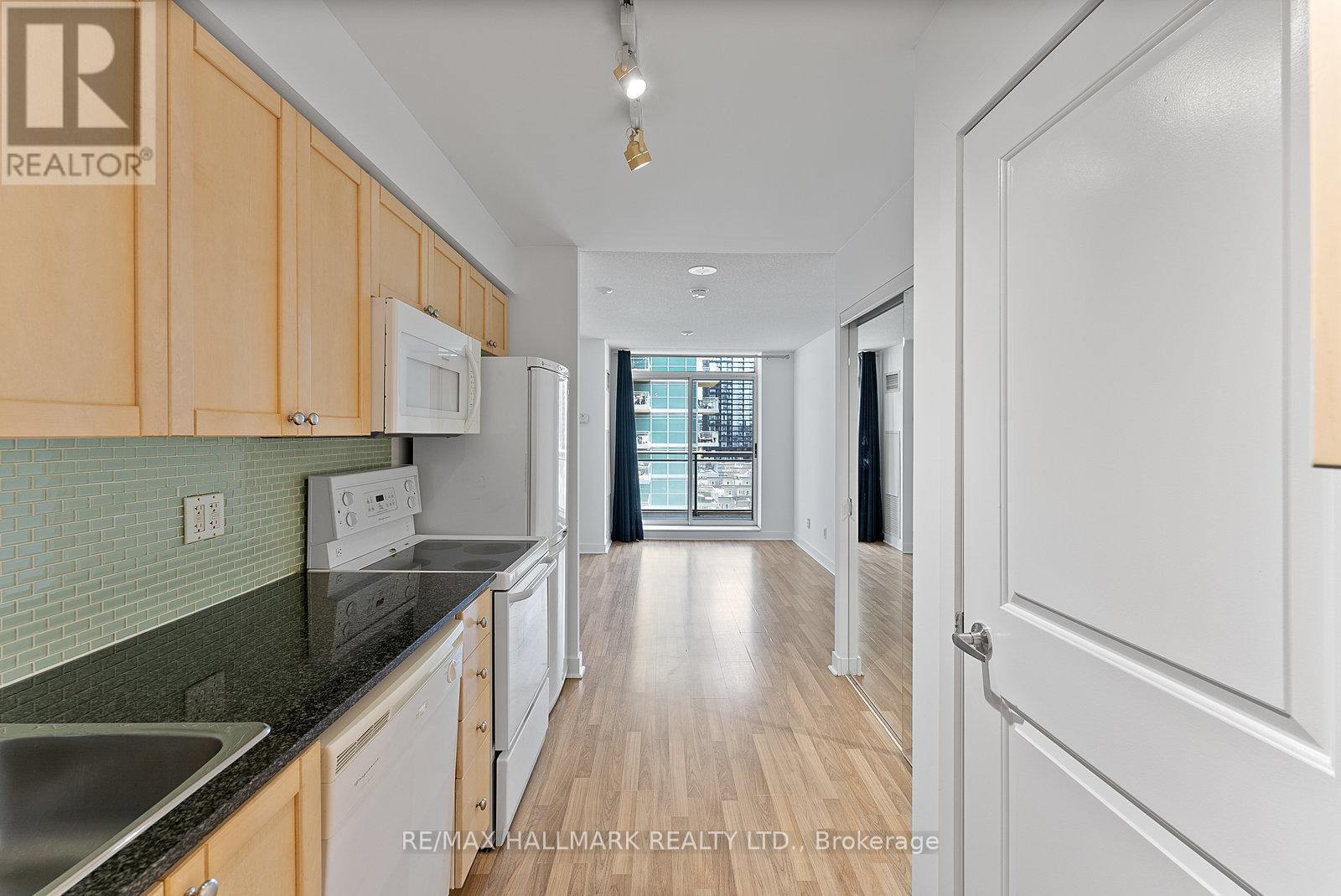 50 Lynn Williams Street #902 Property Photo 5