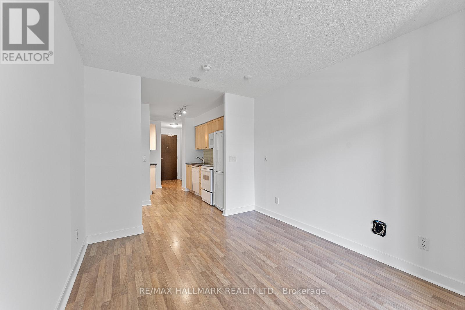 50 Lynn Williams Street #902 Property Photo 12