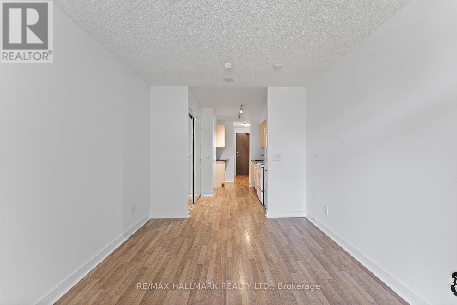 50 Lynn Williams Street #902 Property Photo 13