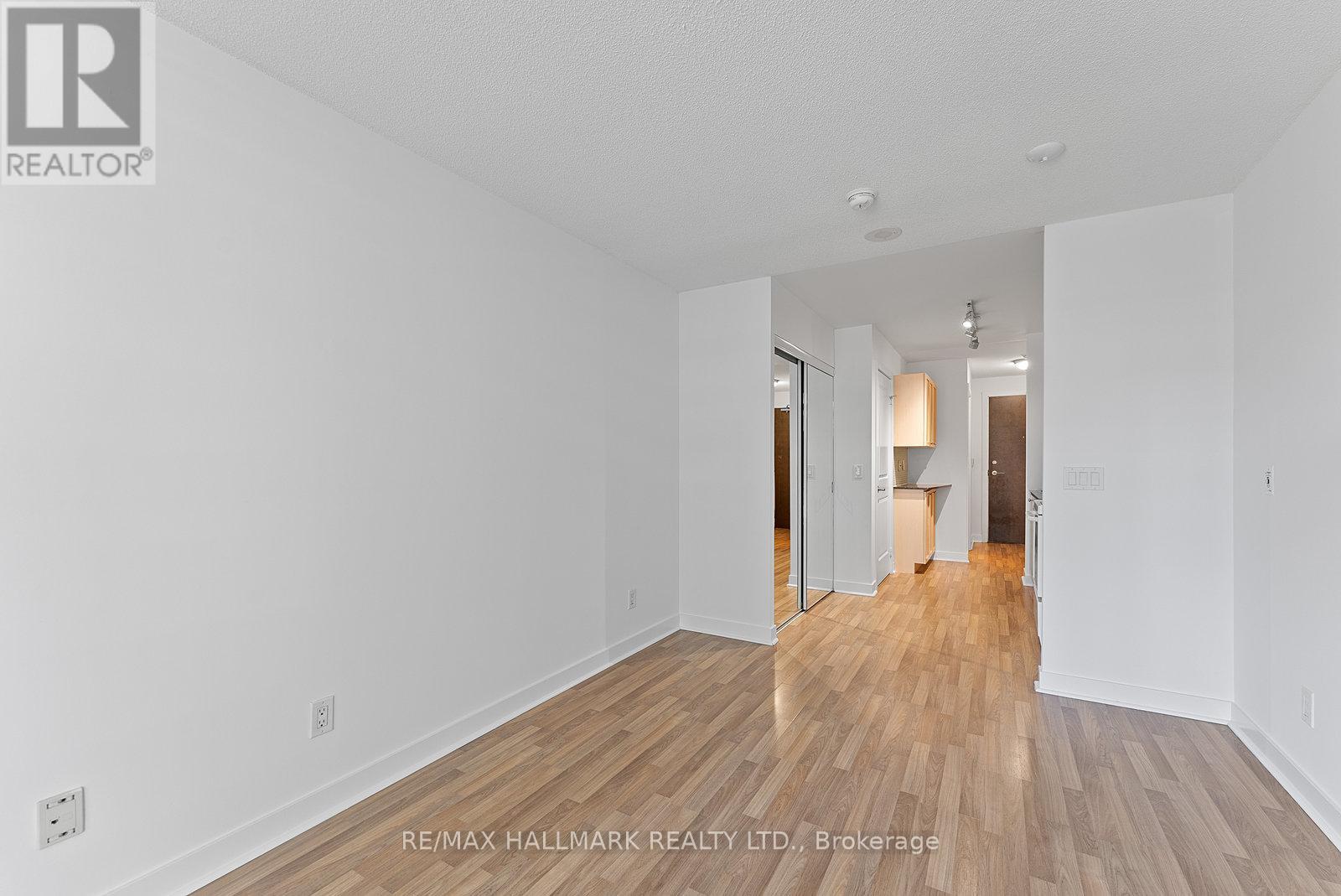 50 Lynn Williams Street #902 Property Photo 14