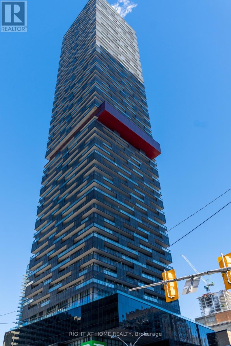 5703 - 8 EGLINTON AVENUE E Property Photo 1